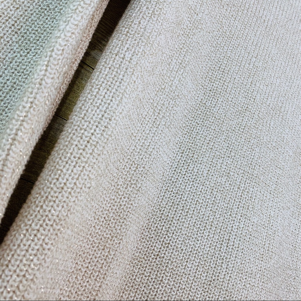A.n.a Sweater V Neck Off White Gold Shimmer Medium - Picture 7 of 7